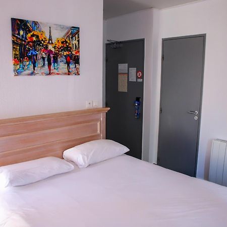 Brit Hotel Aux Sacres Reims, Centre Historique Luaran gambar