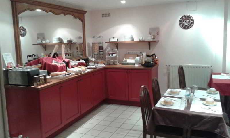 Brit Hotel Aux Sacres Reims, Centre Historique Luaran gambar
